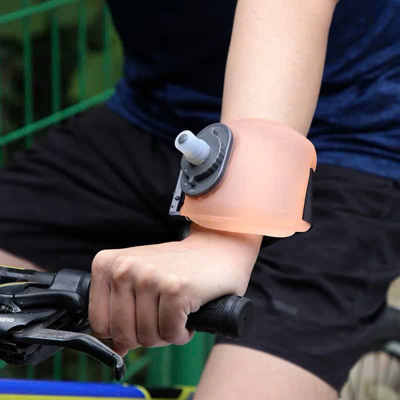 Bình Nước Đeo Tay 200ml Silicone Cao Cấp – Bình Nước Thể Thao Chạy Bộ, Đạp Xe Tiện Lợi