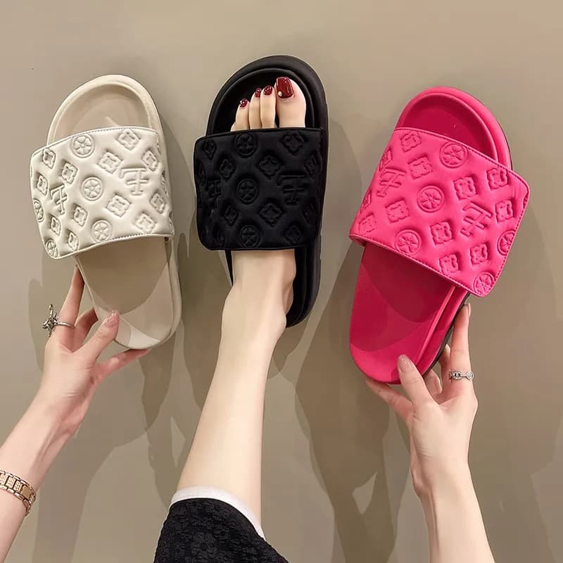 Dép nữ quai ngang ullzang đế êm cho cô nàng cá tính, phong cách trẻ trung năng động trend